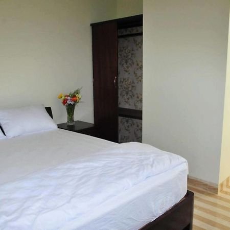 Tung Huong Hotel Дуонг-Донг Экстерьер фото