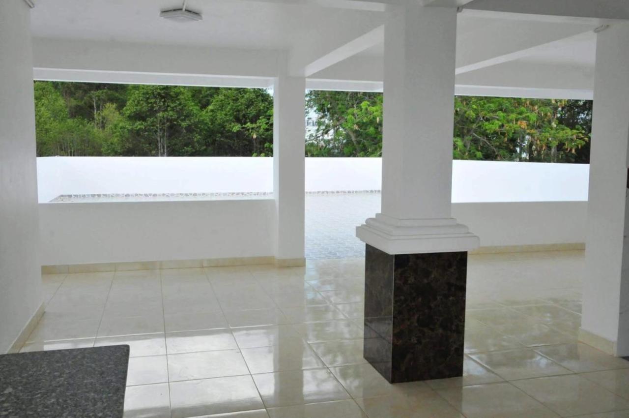 Tung Huong Hotel Дуонг-Донг Экстерьер фото