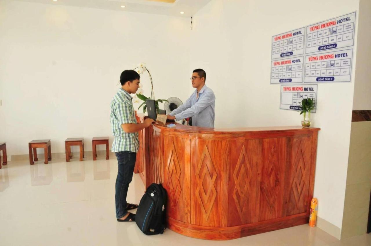 Tung Huong Hotel Дуонг-Донг Экстерьер фото