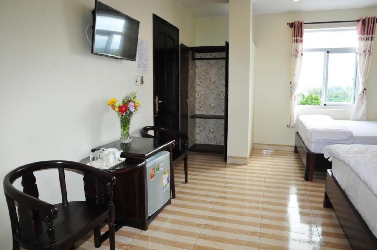 Tung Huong Hotel Дуонг-Донг Экстерьер фото