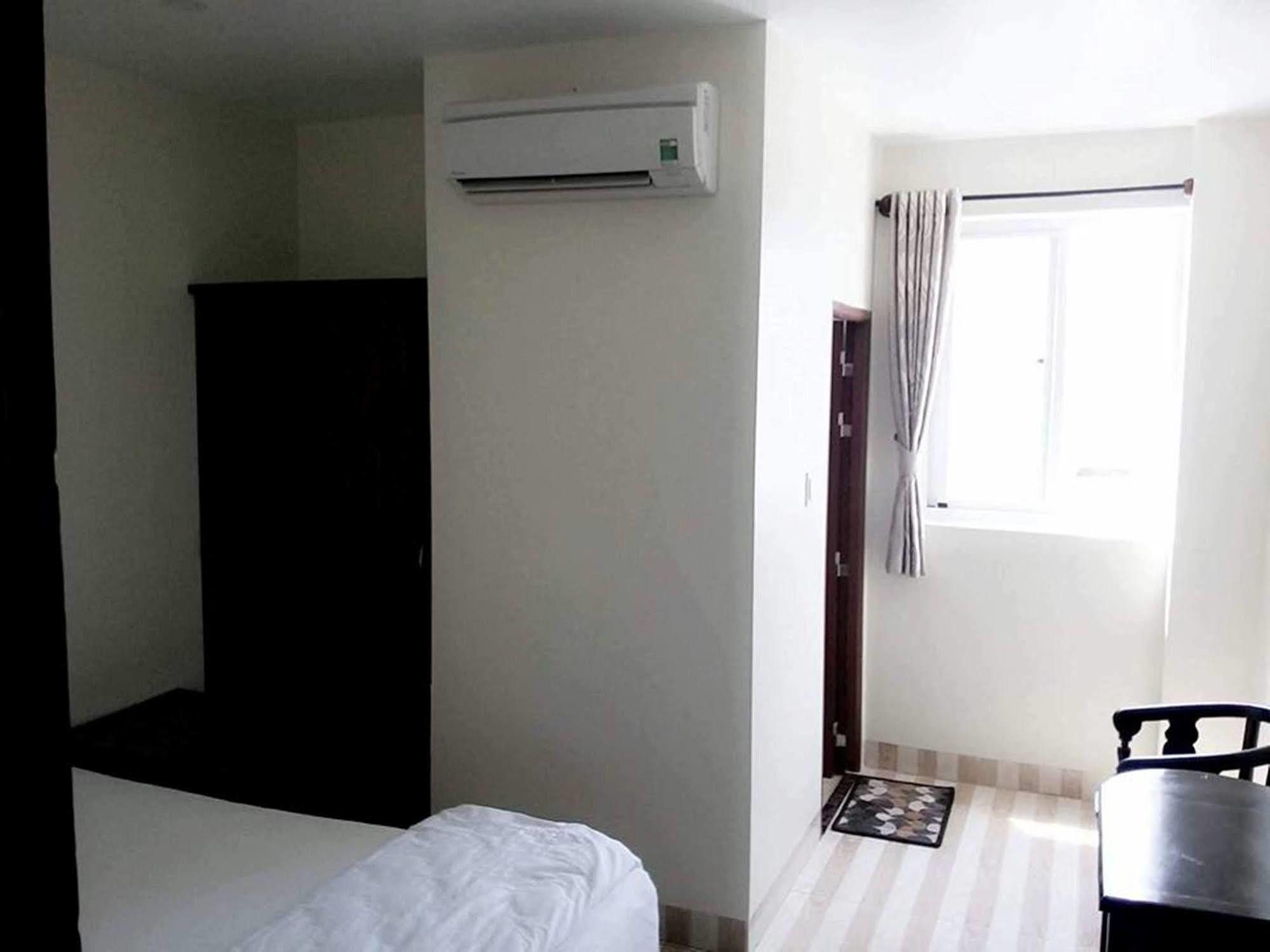 Tung Huong Hotel Дуонг-Донг Экстерьер фото