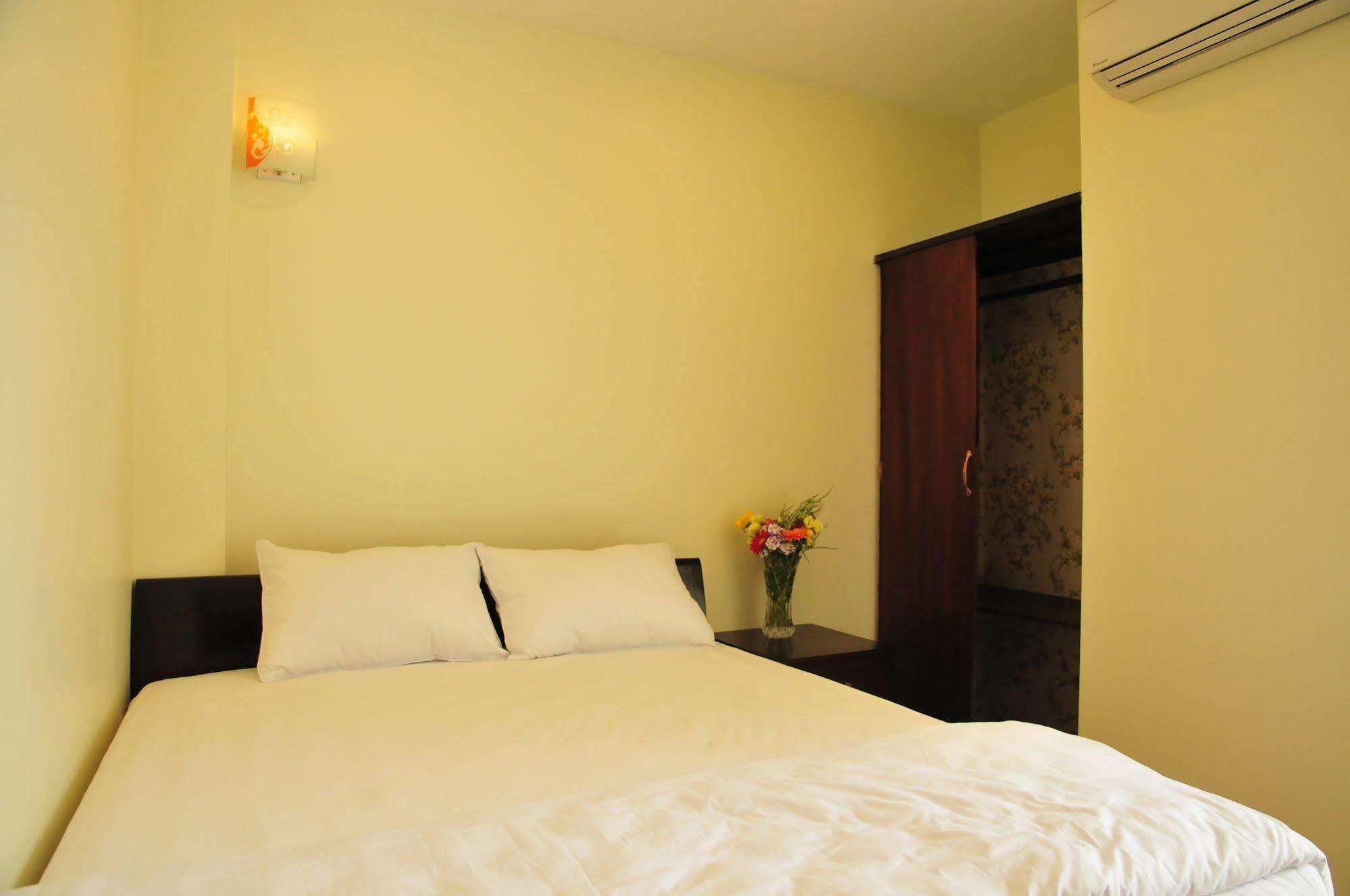 Tung Huong Hotel Дуонг-Донг Экстерьер фото